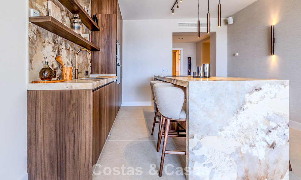 Renovated designer apartment with panoramic sea views for sale in La Quinta, Marbella - Benahavís 802693