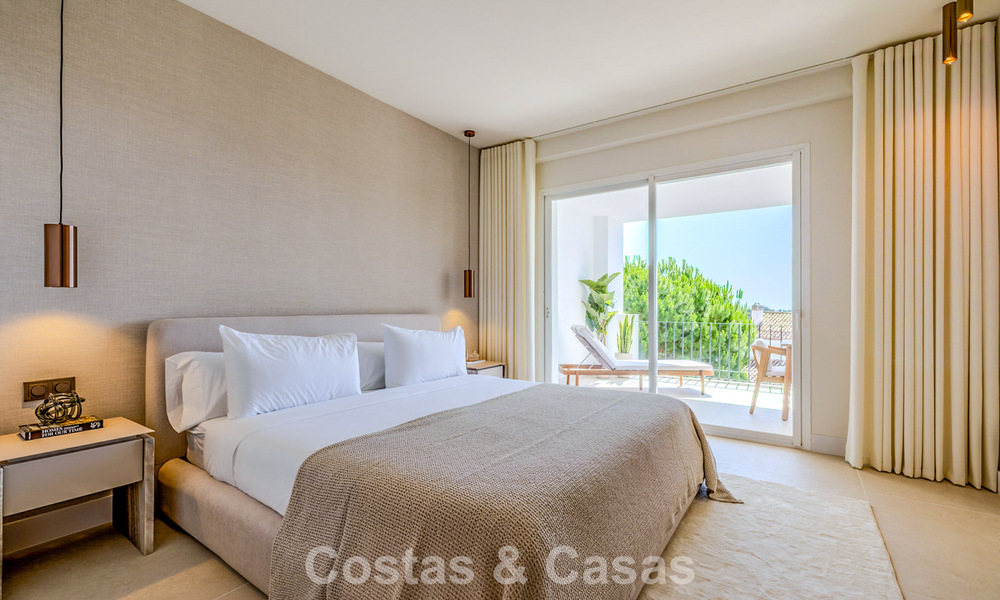 Renovated designer apartment with panoramic sea views for sale in La Quinta, Marbella - Benahavís 802704