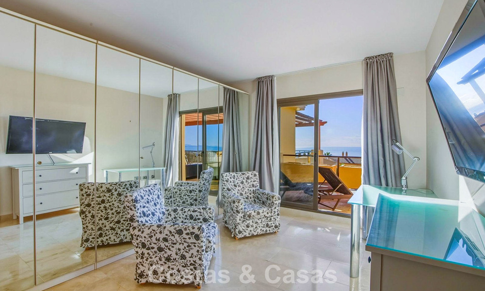Bright penthouse with panoramic sea views for sale in the Hills of Marbella - Benahavís 802657