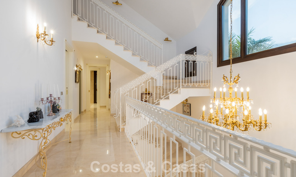 Classic Mediterranean Villa for sale just metres from the beach and golf course on the new golden mile between Marbella and Estepona 802723
