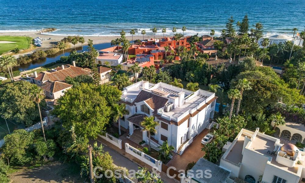 Classic Mediterranean Villa for sale just metres from the beach and golf course on the new golden mile between Marbella and Estepona 802744