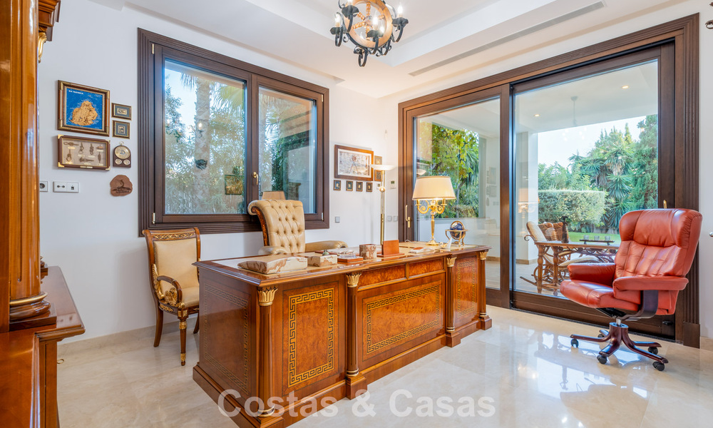 Classic Mediterranean Villa for sale just metres from the beach and golf course on the new golden mile between Marbella and Estepona 802752