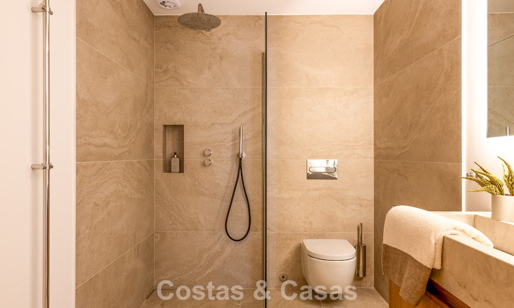 High-quality renovated apartment for sale within walking distance of everything in Nueva Andalucía, Marbella 802758