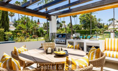 High-quality renovated apartment for sale within walking distance of everything in Nueva Andalucía, Marbella 802761
