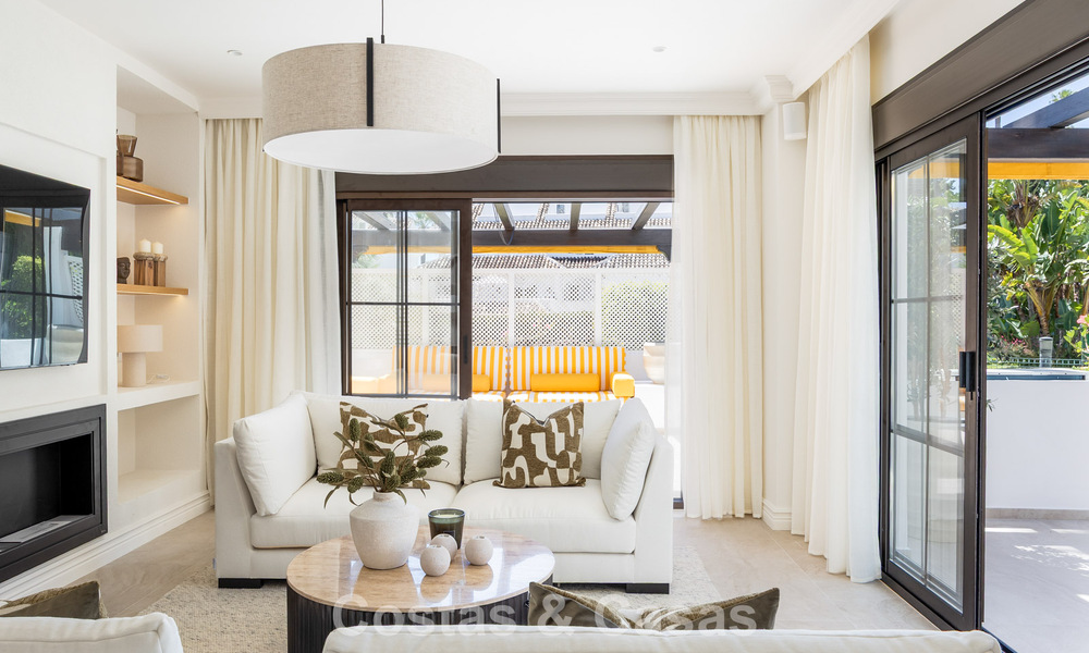 High-quality renovated apartment for sale within walking distance of everything in Nueva Andalucía, Marbella 802764