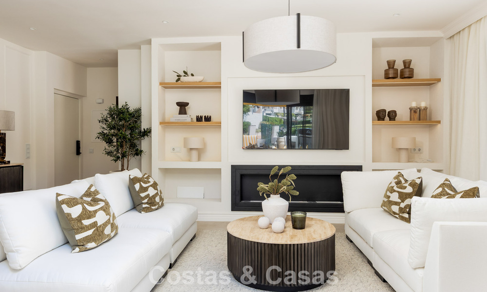 High-quality renovated apartment for sale within walking distance of everything in Nueva Andalucía, Marbella 802766