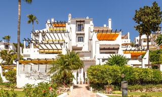 High-quality renovated apartment for sale within walking distance of everything in Nueva Andalucía, Marbella 802770 