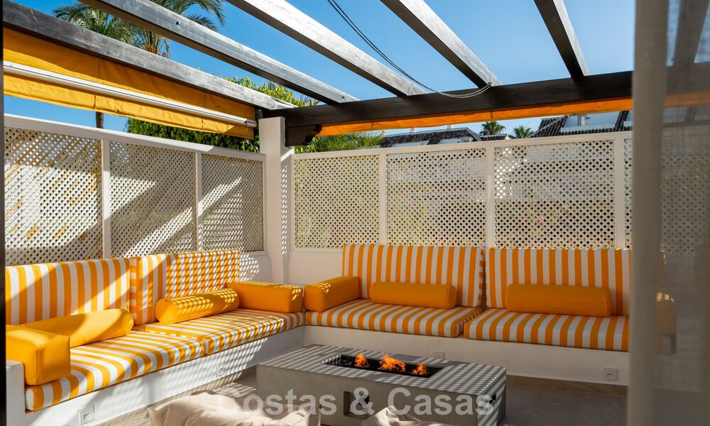High-quality renovated apartment for sale within walking distance of everything in Nueva Andalucía, Marbella 802779