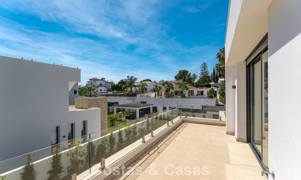 Luxury modern designer villa with swimming pool for sale on the New Golden Mile, Close to San Pedro - Marbella 802805