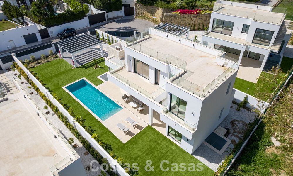 Luxury modern designer villa with swimming pool for sale on the New Golden Mile, Close to San Pedro - Marbella 802810