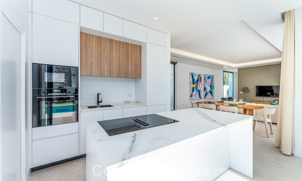 Luxury modern designer villa with swimming pool for sale on the New Golden Mile, Close to San Pedro - Marbella 802818