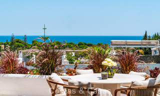 Luxuriously renovated sea-view apartment for sale in a gated community on Marbella’s Golden Mile 802833 