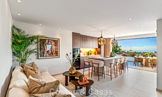 Luxuriously renovated sea-view apartment for sale in a gated community on Marbella’s Golden Mile 802835 