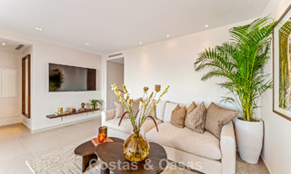 Luxuriously renovated sea-view apartment for sale in a gated community on Marbella’s Golden Mile 802842 
