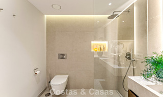 Luxuriously renovated sea-view apartment for sale in a gated community on Marbella’s Golden Mile 802852 