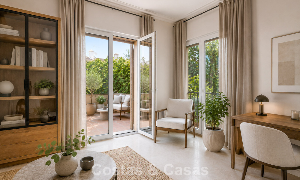 Semi-detached villa with excellent potential for sale, frontline golf in Nueva Andalucía, Marbella 802867