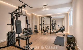 Semi-detached villa with excellent potential for sale, frontline golf in Nueva Andalucía, Marbella 802874 