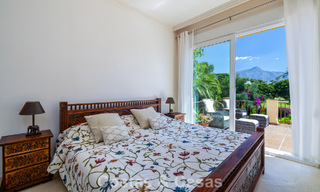 Semi-detached villa with excellent potential for sale, frontline golf in Nueva Andalucía, Marbella 802884 