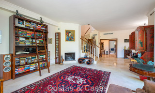 Semi-detached villa with excellent potential for sale, frontline golf in Nueva Andalucía, Marbella 802900 