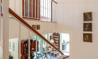 Semi-detached villa with excellent potential for sale, frontline golf in Nueva Andalucía, Marbella 802920 