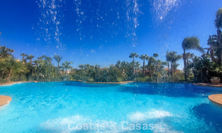 Spacious, luxury apartment for sale with sea view in an exclusive complex on Marbella’s Golden Mile 802973 