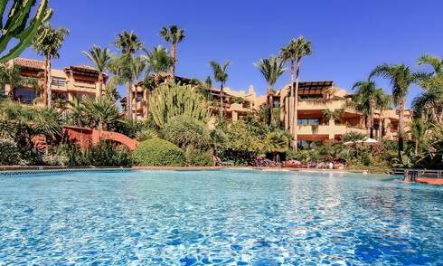 Spacious, luxury apartment for sale with sea view in an exclusive complex on Marbella’s Golden Mile 802976