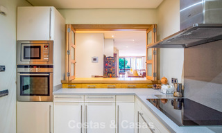 Spacious, luxury apartment for sale with sea view in an exclusive complex on Marbella’s Golden Mile 802982 