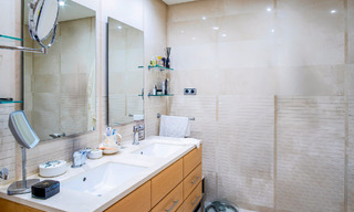 Spacious, luxury apartment for sale with sea view in an exclusive complex on Marbella’s Golden Mile 802990 