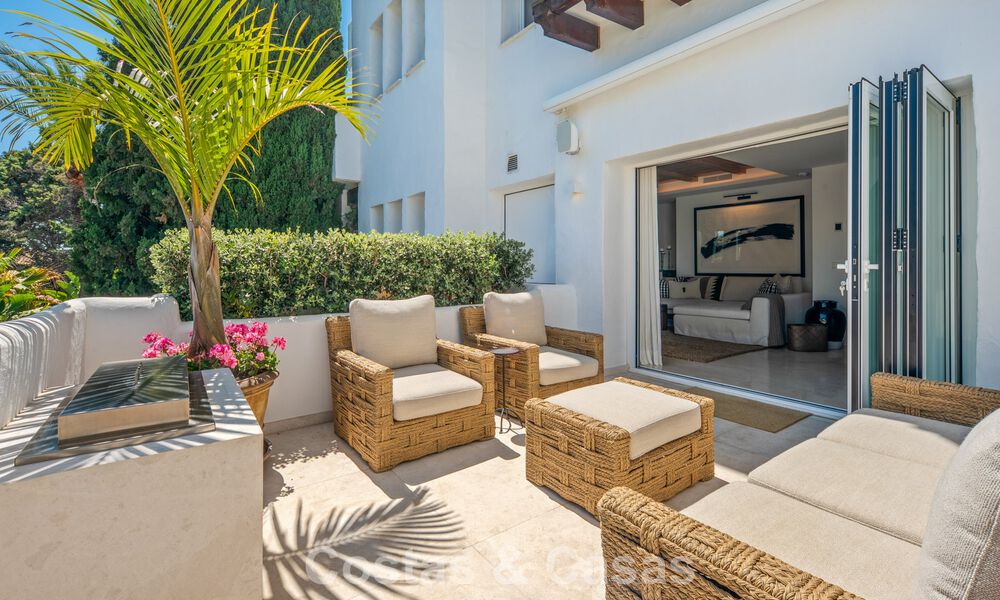 Exclusively renovated luxury apartment for sale in Puente Romano, Marbella 802994