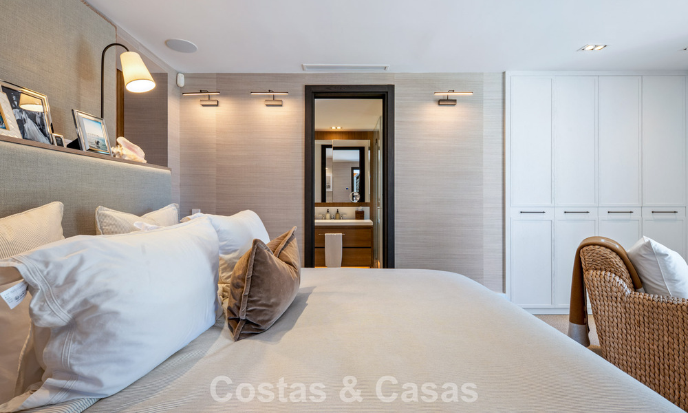 Exclusively renovated luxury apartment for sale in Puente Romano, Marbella 803001