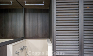 Exclusively renovated luxury apartment for sale in Puente Romano, Marbella 803012 
