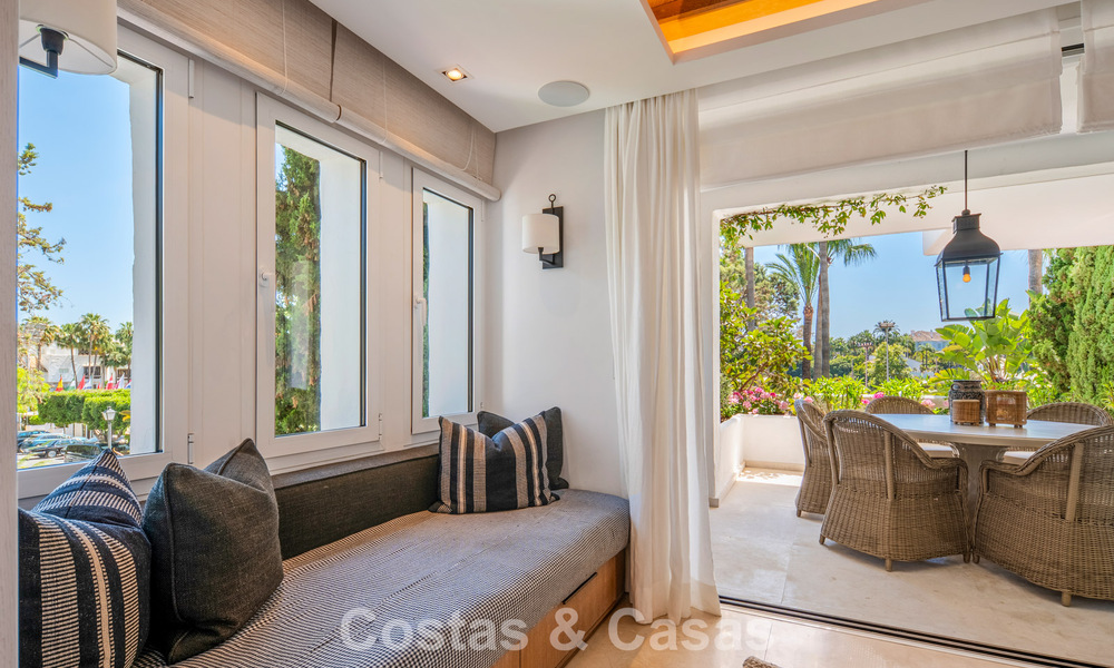 Exclusively renovated luxury apartment for sale in Puente Romano, Marbella 803033