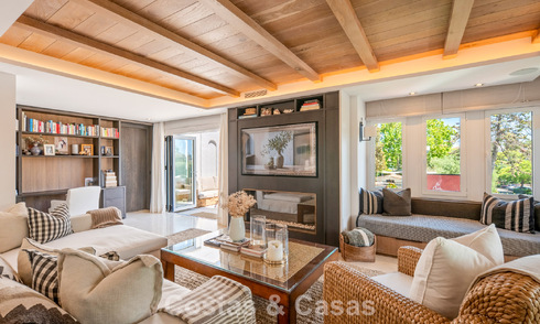 Exclusively renovated luxury apartment for sale in Puente Romano, Marbella 803034