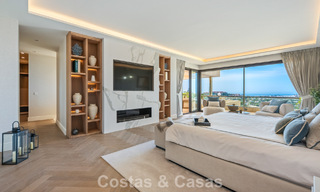 Exclusive, modern duplex penthouse with panoramic sea views for sale in Nueva Andalucía, Marbella 803035 