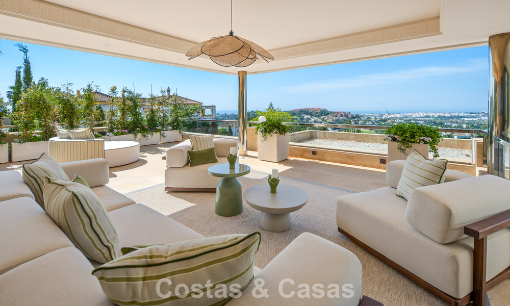 Exclusive, modern duplex penthouse with panoramic sea views for sale in Nueva Andalucía, Marbella 803040