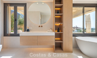 Exclusive, modern duplex penthouse with panoramic sea views for sale in Nueva Andalucía, Marbella 803057 