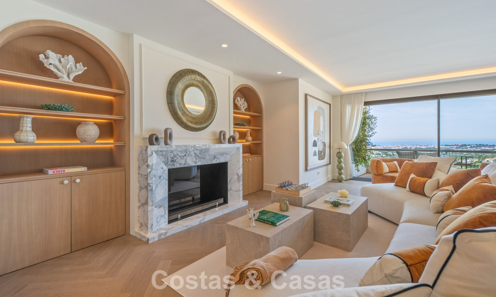 Exclusive, modern duplex penthouse with panoramic sea views for sale in Nueva Andalucía, Marbella 803063