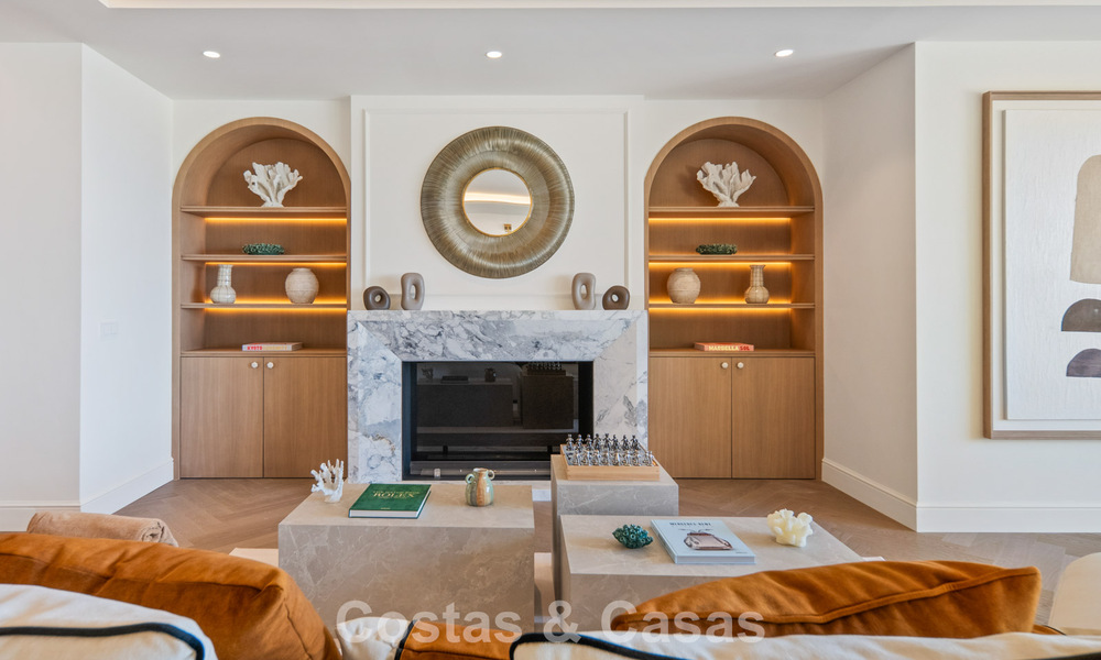 Exclusive, modern duplex penthouse with panoramic sea views for sale in Nueva Andalucía, Marbella 803064