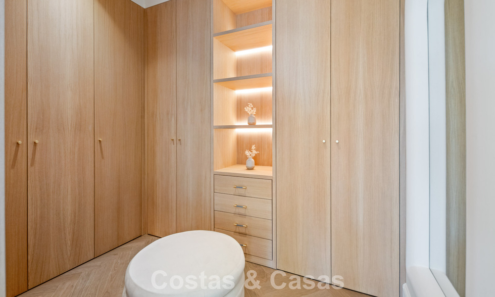 Exclusive, modern duplex penthouse with panoramic sea views for sale in Nueva Andalucía, Marbella 803108