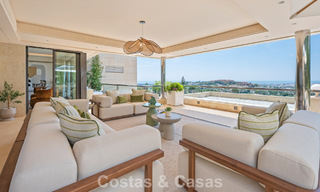 Exclusive, modern duplex penthouse with panoramic sea views for sale in Nueva Andalucía, Marbella 803111 