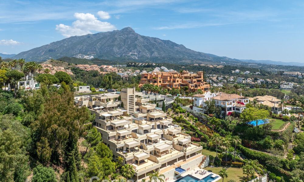 Exclusive, modern duplex penthouse with panoramic sea views for sale in Nueva Andalucía, Marbella 803120