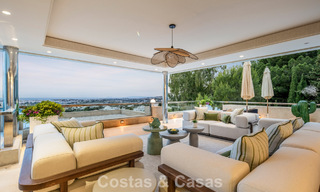 Exclusive, modern duplex penthouse with panoramic sea views for sale in Nueva Andalucía, Marbella 803121 