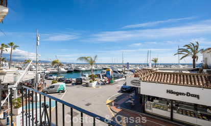 Luxury frontline marina apartment for sale with direct marina views in Puerto Banús, Marbella 803164