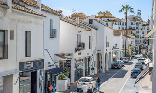 Luxury frontline marina apartment for sale with direct marina views in Puerto Banús, Marbella 803174 