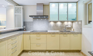 First-class duplex penthouse for sale in a beachfront development in Los Monteros, East Marbella 803216 