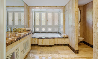First-class duplex penthouse for sale in a beachfront development in Los Monteros, East Marbella 803230 