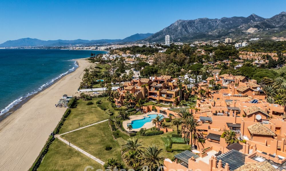 First-class duplex penthouse for sale in a beachfront development in Los Monteros, East Marbella 803253