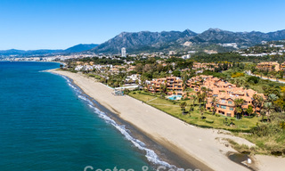 First-class duplex penthouse for sale in a beachfront development in Los Monteros, East Marbella 803254 