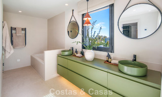 Luxurious mediterranean villa for sale, frontline golf in a prestigious urbanisation in Nueva Andalucía, Marbella 803296 