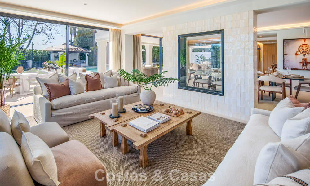 Luxurious mediterranean villa for sale, frontline golf in a prestigious urbanisation in Nueva Andalucía, Marbella 803299